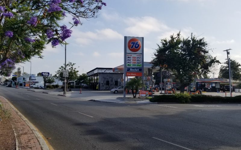 76 Gas & Car Wash - Long Beach